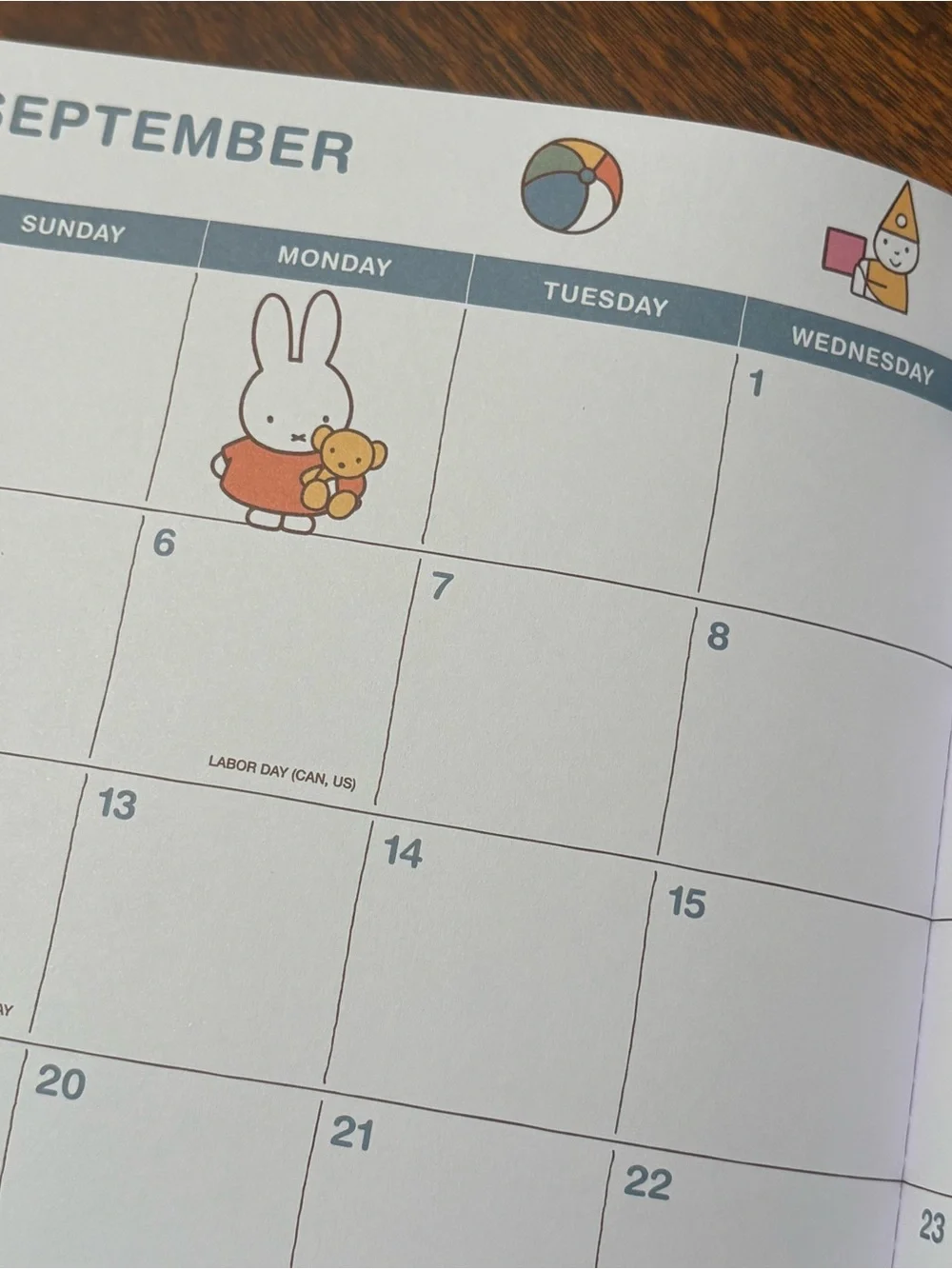miffy 17 Month Planner — Green, Orange & Yellow Accents: Aug 2026 - Dec 2027